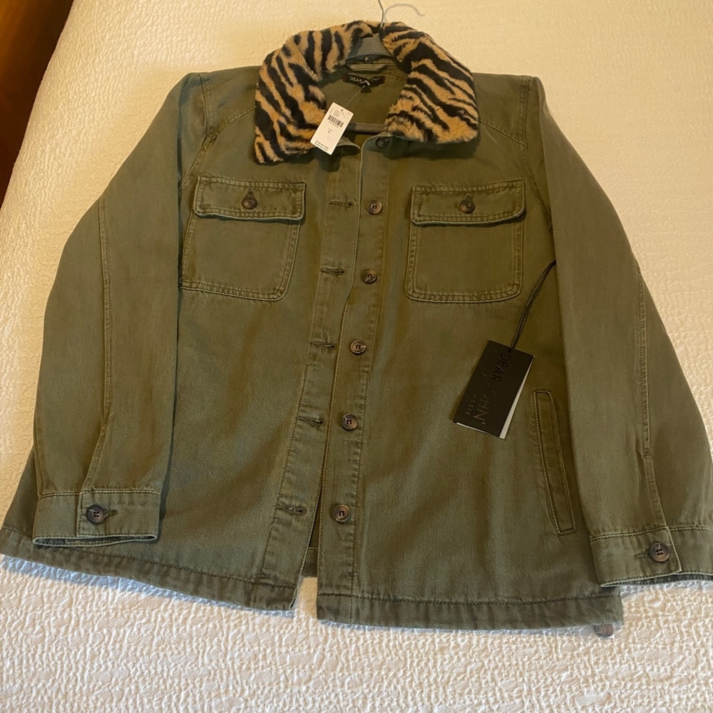 Dear John jack wirh removable collar